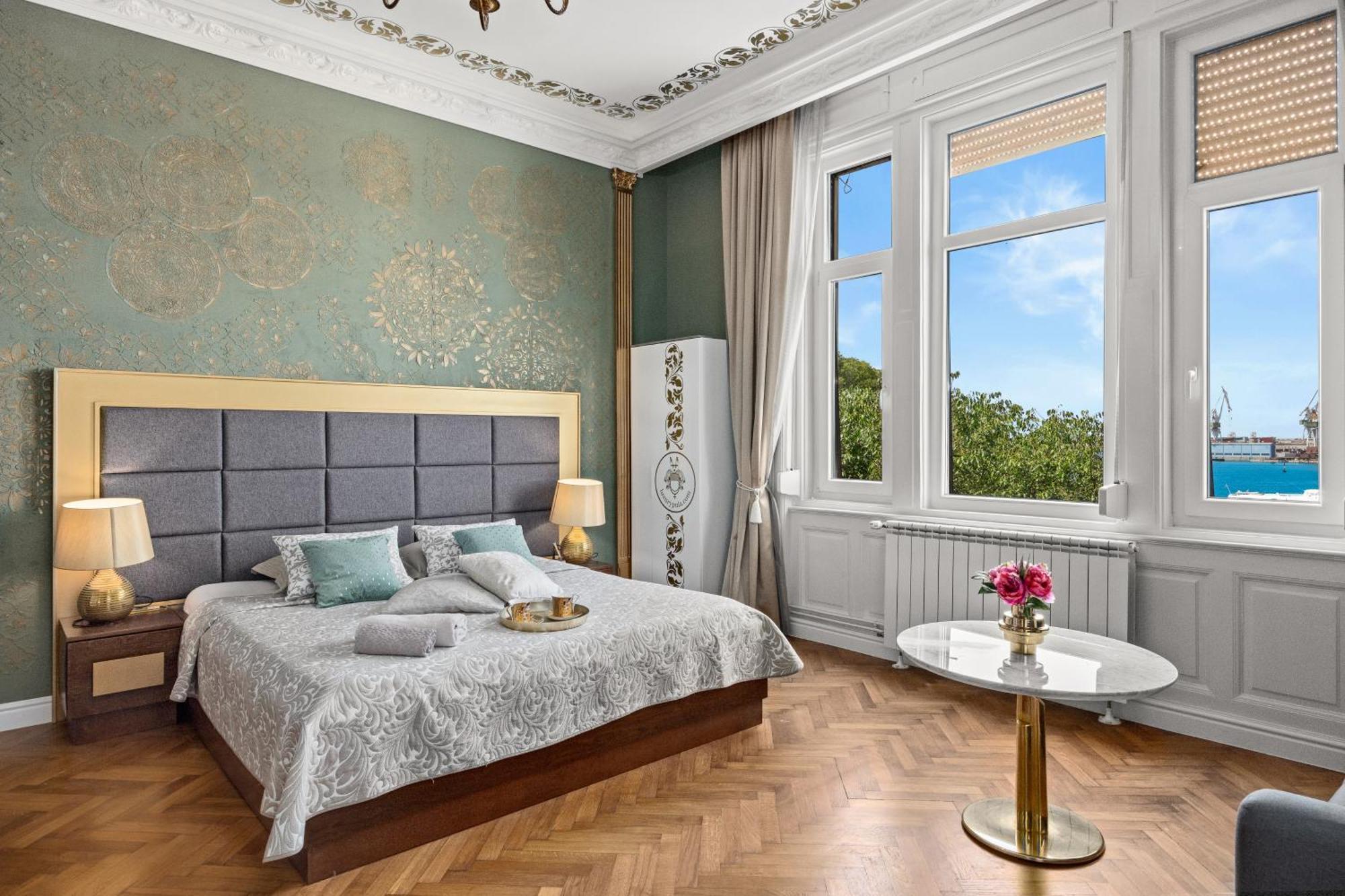 Villa Muenz Luxurious Residence Pula Zewnętrze zdjęcie